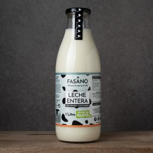 Leche fresca entera de pasto